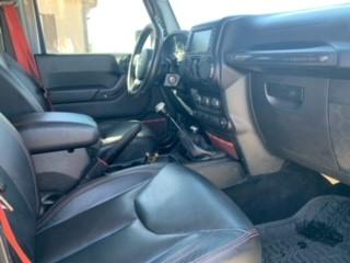 Photo 3 of 4 of 2017 Jeep Wrangler Unlimited Rubicon