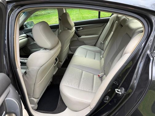 Gray 2013 Acura TL Technology