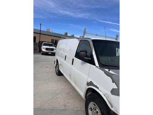 2010 Chevrolet Express 2500 Base