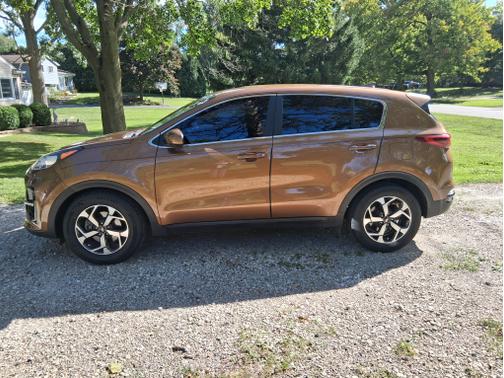 Brown 2020 Kia Sportage LX