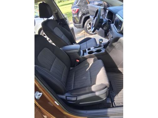 Brown 2020 Kia Sportage LX