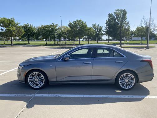 2022 Cadillac CT4 Premium Luxury