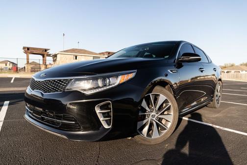 Photo 2 of 19 of 2016 Kia Optima SX Turbo
