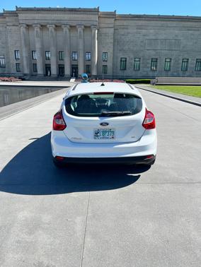 White 2014 Ford Focus SE