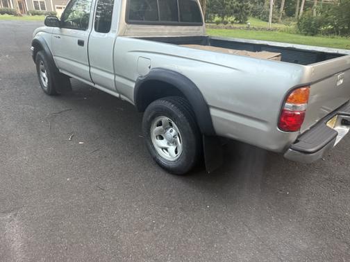 2004 Toyota Tacoma Xtracab