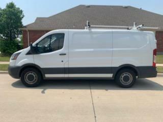Photo 1 of 4 of 2017 Ford Transit-150 Base