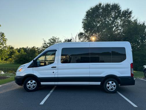 2017 Ford Transit-350 XLT