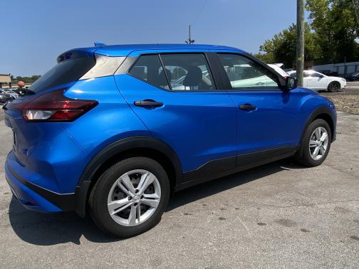 2024 Nissan Kicks S