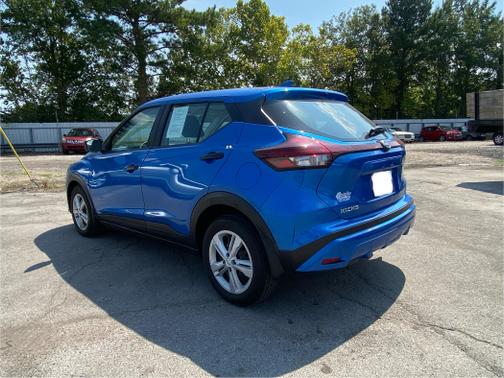 2024 Nissan Kicks S