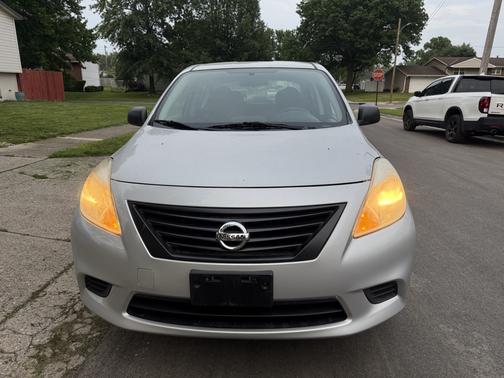 2014 Nissan Versa 1.6 S