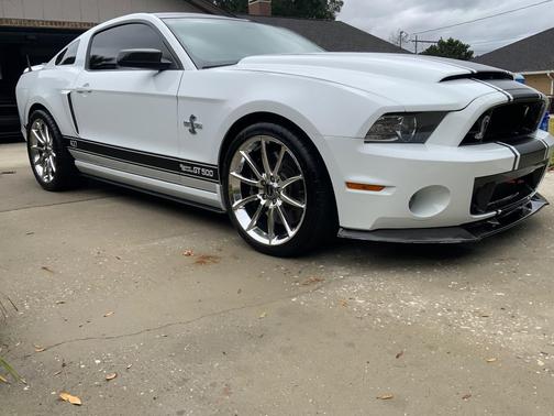 White 2014 Ford Mustang Shelby GT500