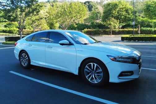 White 2019 Honda Accord Hybrid Touring
