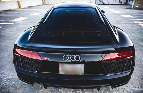 Photo 3 of 22 of 2018 Audi R8 5.2 V10