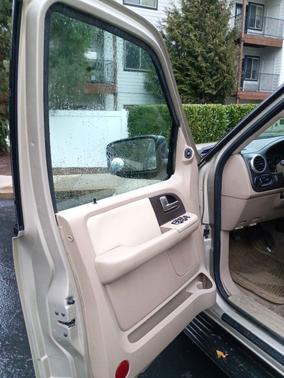 2004 Ford Expedition XLT