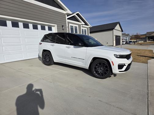 2022 Jeep Grand Cherokee 4xe Summit Reserve
