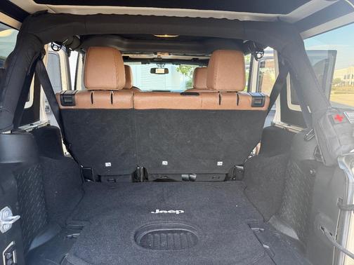 Beige 2017 Jeep Wrangler Unlimited Rubicon