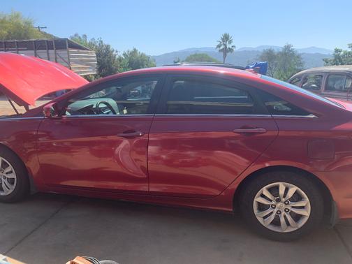 Red 2013 Hyundai SONATA GLS
