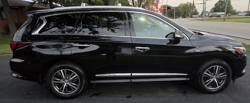 2019 INFINITI QX60 LUXE