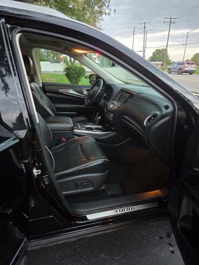 2019 INFINITI QX60 LUXE