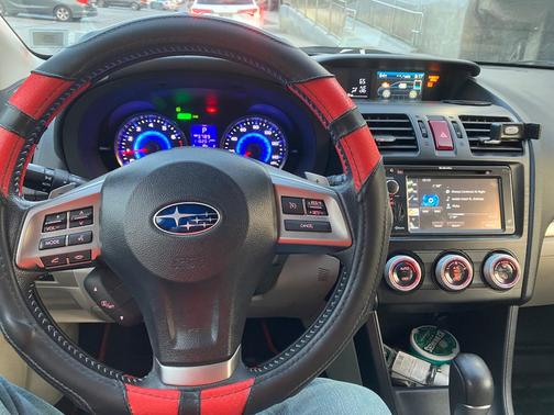 White 2014 Subaru XV Crosstrek Hybrid 2.0i Hybrid Touring