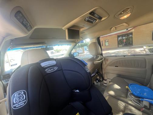 Black 2009 Honda Odyssey EX-L