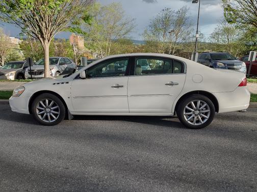 White 2007 Buick Lucerne CXS