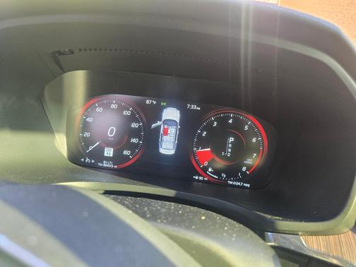 Black 2021 Volvo S60 T5 Momentum