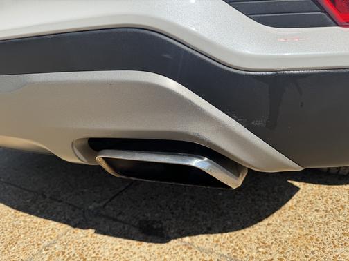 White 2017 Hyundai Santa Fe Sport 2.4L