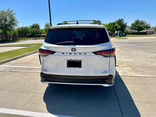 2023 Toyota Sienna XSE