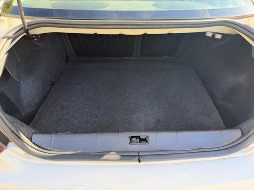 White 2008 Pontiac G6 Base