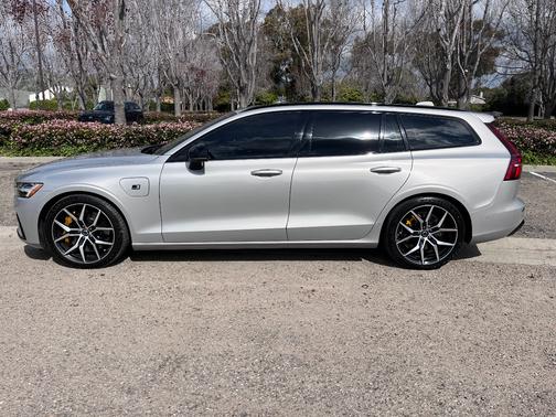2023 Volvo V60 Recharge Plug-In Hybrid T8 Polestar Engineered