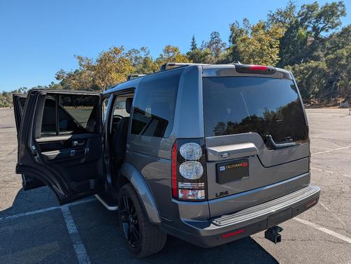 Gray 2016 Land Rover LR4 HSE