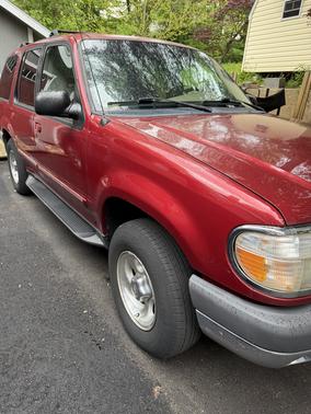 Red 2001 Ford Explorer XLT
