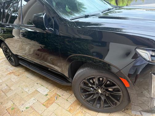 2023 Cadillac Escalade Sport