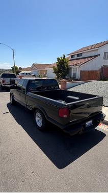 Black 2003 Chevrolet S-10 Base