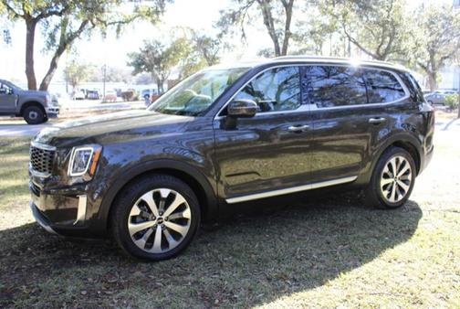 2022 Kia Telluride S