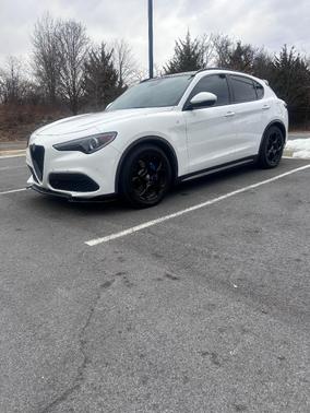 White 2022 Alfa Romeo Stelvio Ti