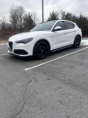 White 2022 Alfa Romeo Stelvio Ti
