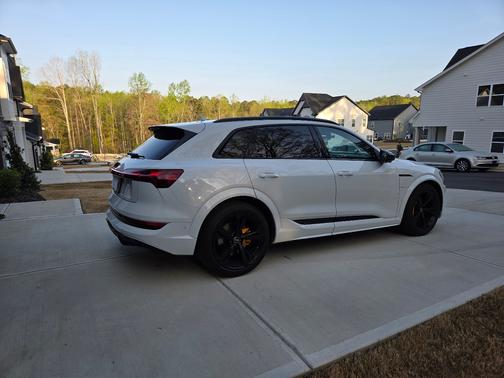 White 2022 Audi e-tron S Premium Plus