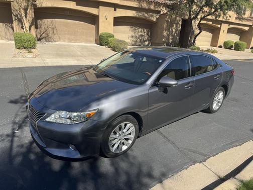 2013 Lexus ES 300h Base