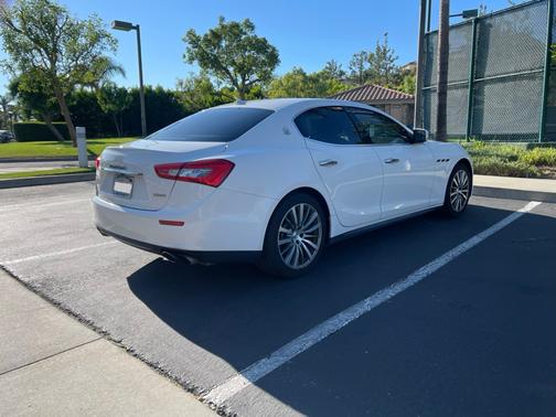 2016 Maserati Ghibli Base