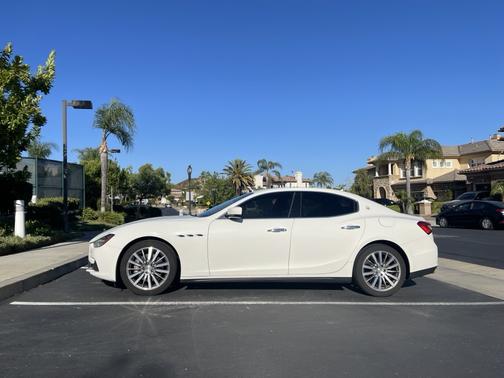 2016 Maserati Ghibli Base