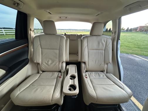 2019 Toyota Highlander Hybrid Limited Platinum