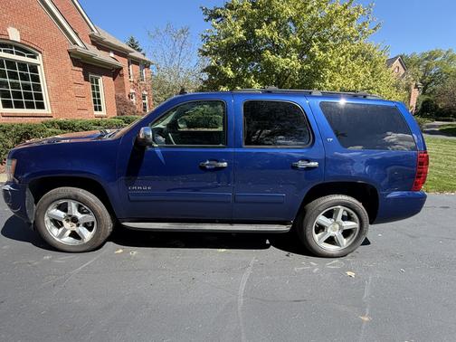 Blue 2012 Chevrolet Tahoe LT
