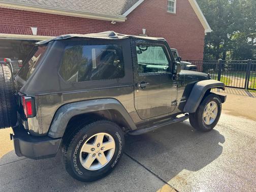 Gray 2010 Jeep Wrangler Sport