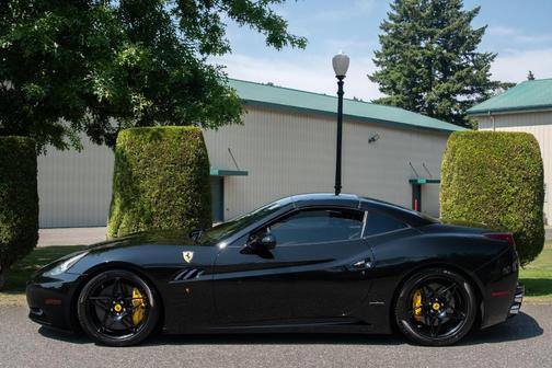 Black 2013 Ferrari California Base