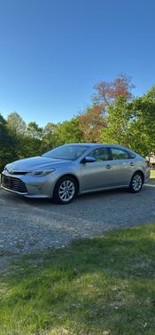 Silver 2016 Toyota Avalon XLE