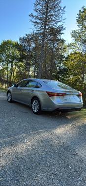 Silver 2016 Toyota Avalon XLE