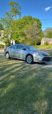 Silver 2016 Toyota Avalon XLE