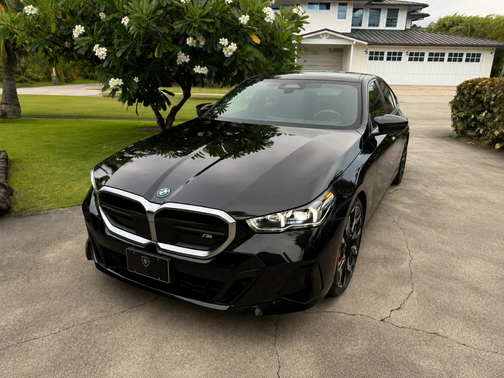 Black 2024 BMW i5 M60